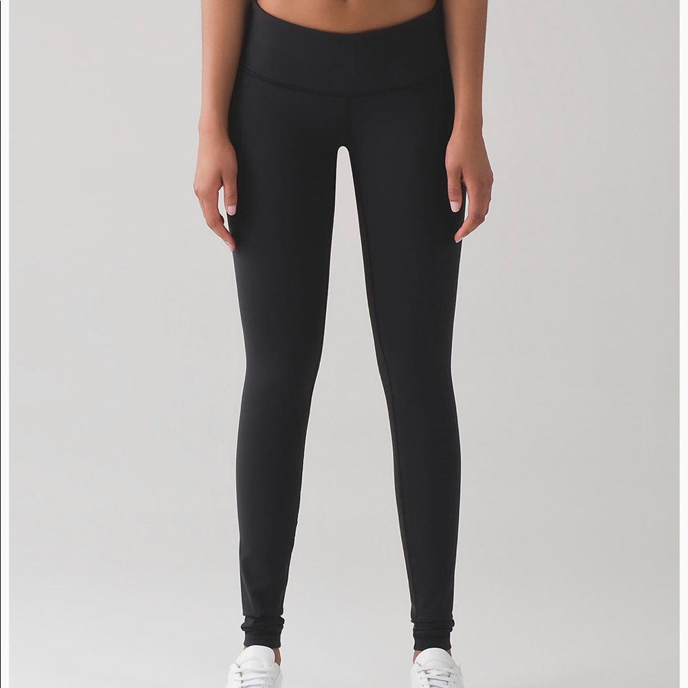 Low rise black lulu lemon wonder unders